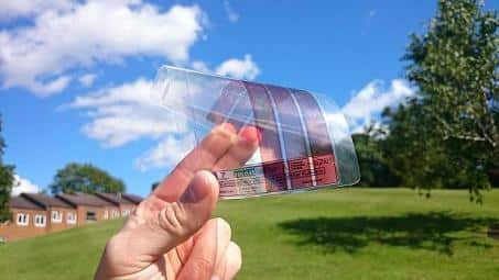 Giấy dán tường thông minh có thể tạo ra điện từ ánh sáng xung quanh