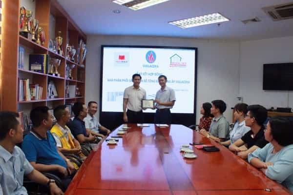 Viglacera ký kết hợp đồng đại lý phân phối sản phẩm gạch bê tông khí chưng áp với Hoàng Nền và Megabuild