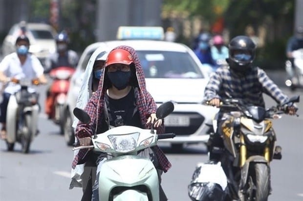 Nắng nóng tiếp diễn, đề phòng thời tiết nguy hiểm về chiều tối và đêm